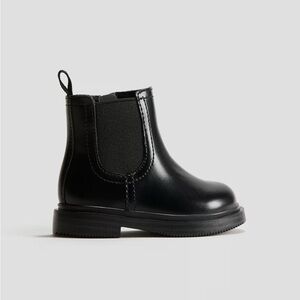 H&M | Chelsea Boots
